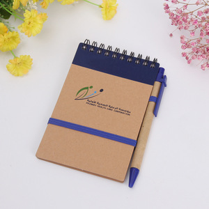 Cuaderno en espiral de papel Kraft creativo, tamaño A6, 60 hojas, diario de hojas sueltas con banda elástica y bolígrafo para uso escolar, logotipo impreso - Product Image 6