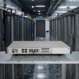 真新しい密閉型C8200L統合サービスルーター1RU4x1ギガビットイーサネットWANポートインターフェイスルーターC8200L-1N-4T