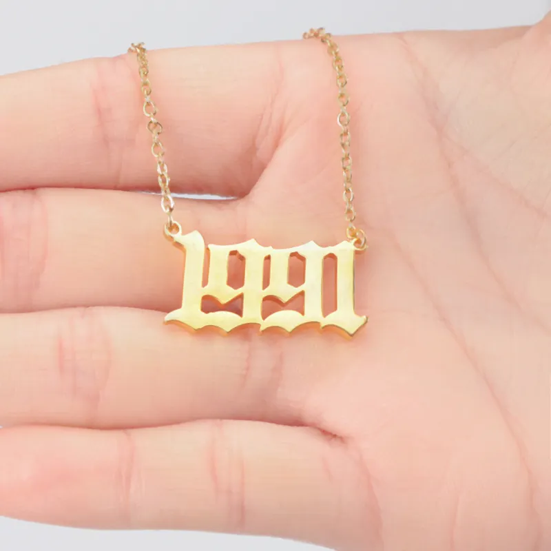 18K Gold 316LสแตนเลสBirthปีสร้อยคอเก่าภาษาอังกฤษภาษาอาหรับปีจำนวนจี้สร้อยคอเครื่องประดับ