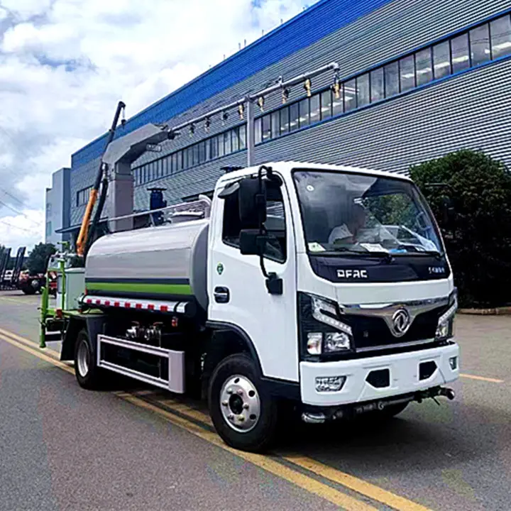 Dongfeng Dorika 철도 먼지 트럭 130 HP Euro 3 다기능 물 유조선 급수 카트