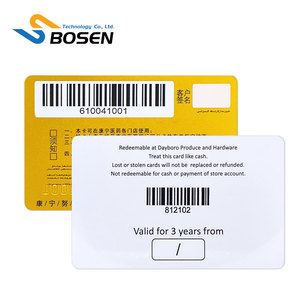 Número de serie personalizado y código de barras tarjeta de descuento código QR tarjetas de regalo de PVC