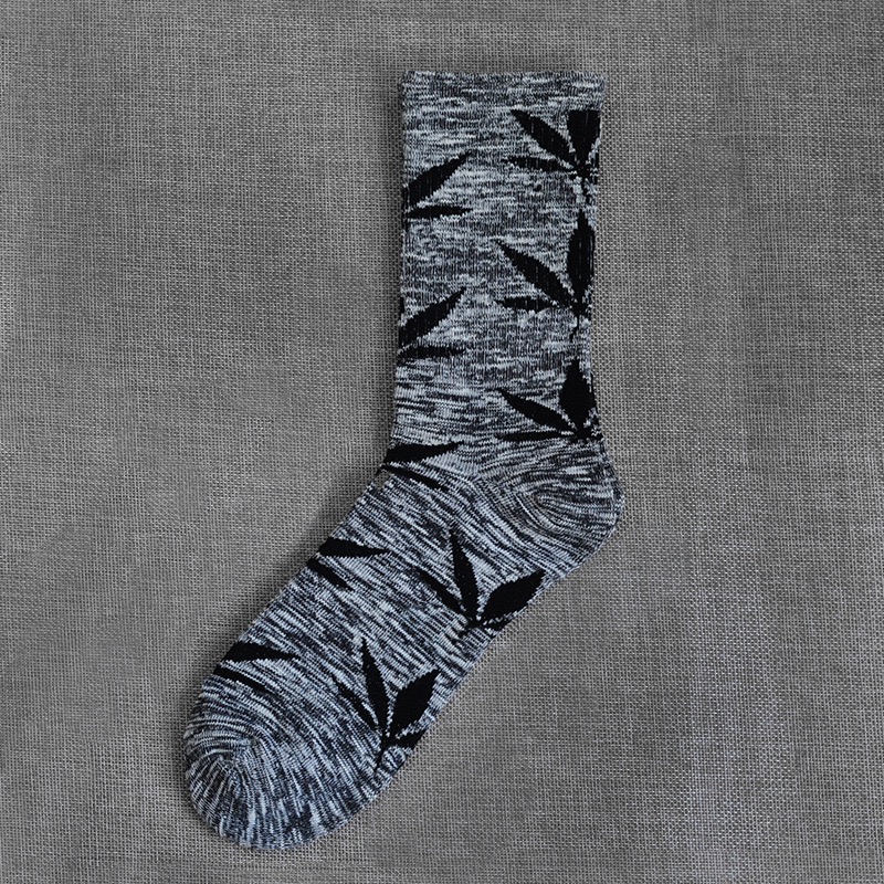 Gris foncé et Noir