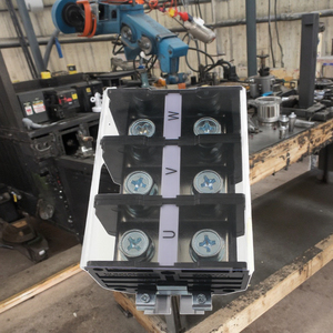 TR Series M3 660V 200A <strong>Fixed</strong> <strong>Terminal</strong> <strong>Blocks</strong> with Plate Screw <strong>Terminal</strong> <strong>Block</strong> for High Voltage Applications - Product Image 4