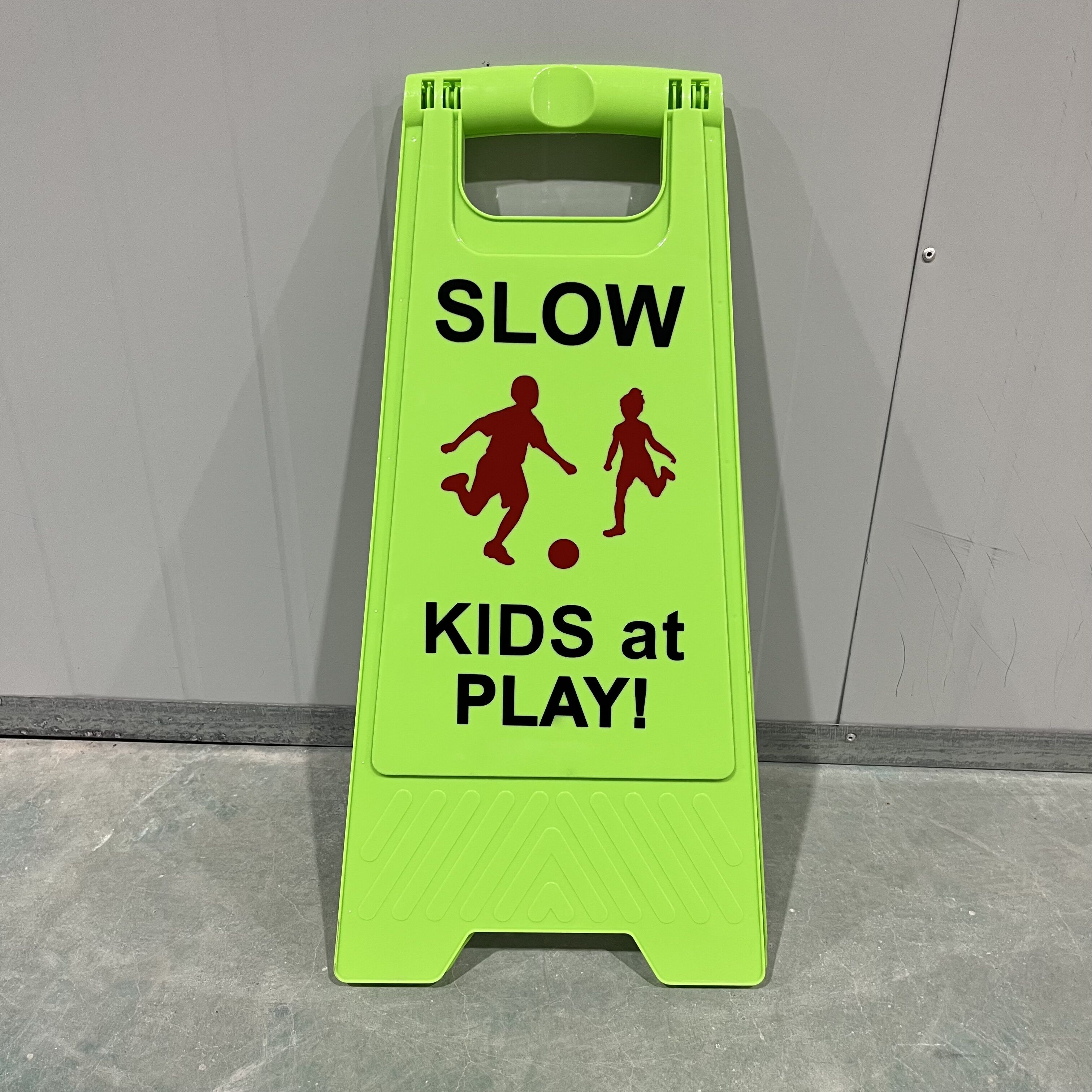 Customized Green Portable Plasticade Folding A-Frame Slippery Wet Floor Sign Folding Safety Sign