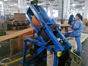 Wrapround Coil Edge Pape Protector Rotary <strong>Punching</strong> <strong>Machine</strong>