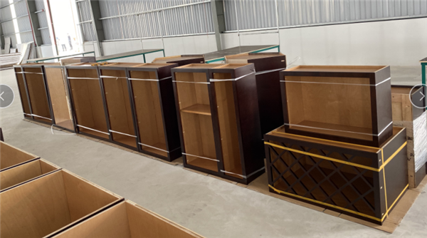 สีน้ำตาล