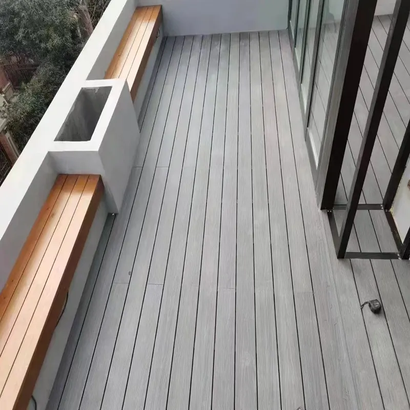 Terrasse en bois composite Canada planche de terrasse extérieure en bois composite bon marché planche de terrasse en bois composite