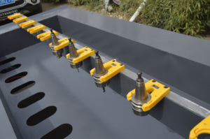 ¡15% de descuento! Cabezal giratorio de 5 ejes dobles, fresadora de madera cnc, máquina de enrutador de ingeniería, PVC PE PU EPS, moldeado de espuma, corte de espuma de poliestireno - Product Image 6