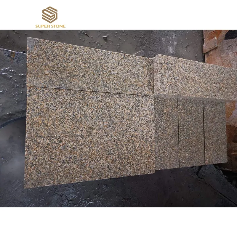 Rust stone Granite 682 Bush-martelo Pavimentação para ladrilhos de pedra Granito Slab Sesame Gray Cheap Granite Tiles