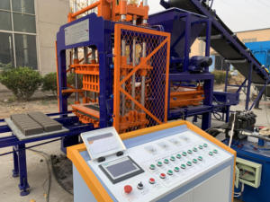 China <strong>Ciment</strong> Bloc Brique <strong>Machine</strong> QT5-15 Paver Brick <strong>Machine</strong> Making Automatic Brick Plant