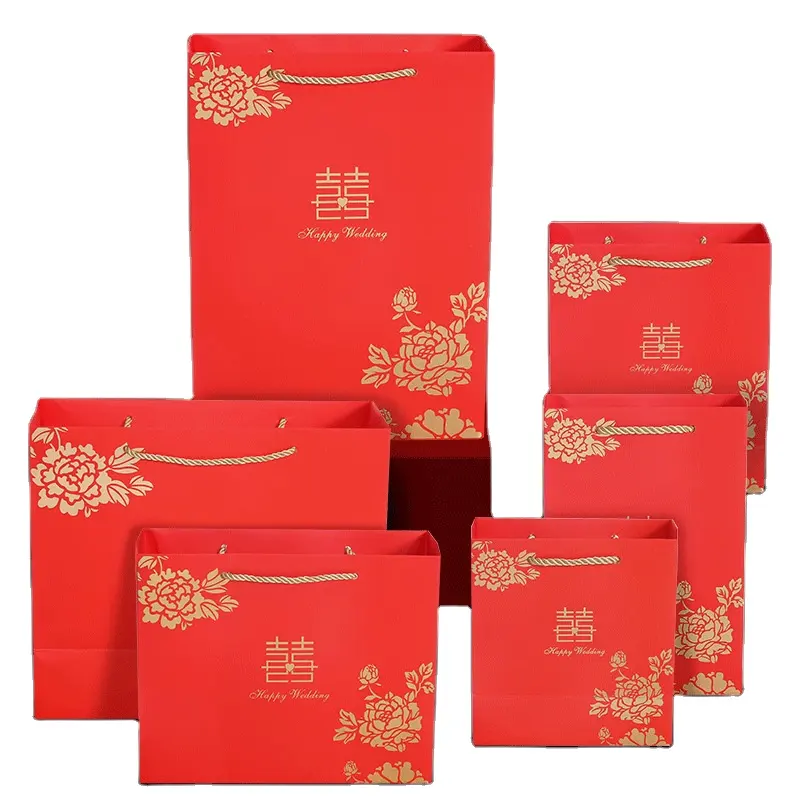 2024 nouveau petit sac en papier de nouvel an chinois estampage à chaud avec logo imprimé sacs cadeaux de mariage rouge pour la faveur des invités