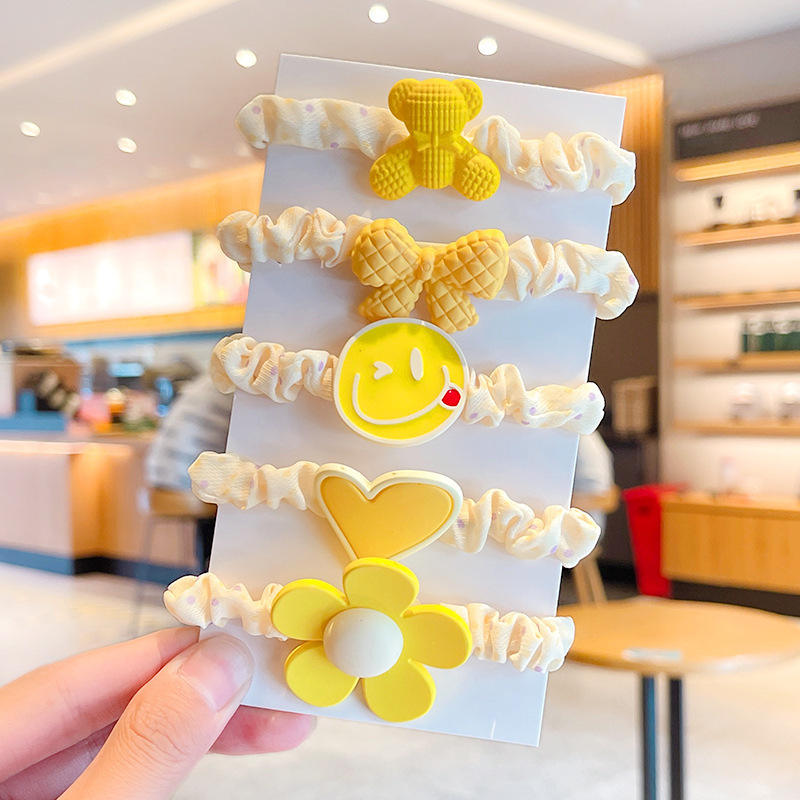 สีเหลือง