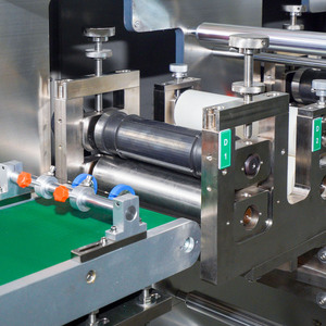 Máy sản xuất bản vá đa mục đích hoàn toàn tự động để tiết kiệm thời gian và công sức. - Product Image 4