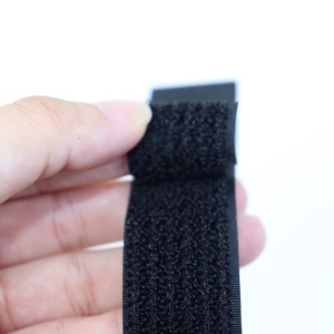 25mm Self-Adhesive Stretch <strong>Hook</strong> <strong>Loop</strong> Fastener <strong>Tape</strong> Custom Sizes Nylon Fabric Magic Velcroes <strong>Hook</strong> and <strong>Loop</strong> on the One <strong>Side</strong> - Product Image 4