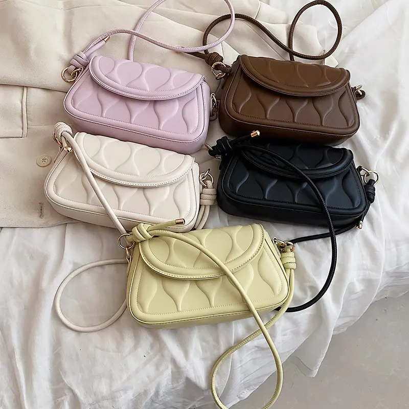 2022 Fashion Latest Small Hand Bags Young Women Luxury Handbags Girls Cute Shoulder Purses For Females