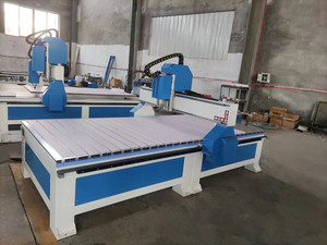 Fábrica de China, tres ejes, cuatro ejes, cinco ejes, 1325, enrutador CNC, mesas de bancos de carpintería - Product Image 2