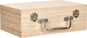 Scatola di legno semplice a buon mercato incompiuta