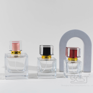Top Seller <strong>DIY</strong> Empty 20 ml 30 ml 50 ml Glass <strong>Perfume</strong> Bottle Packaging Round Transparent Portable Push <strong>Perfumes</strong> Spray Bottle - Product Image 1