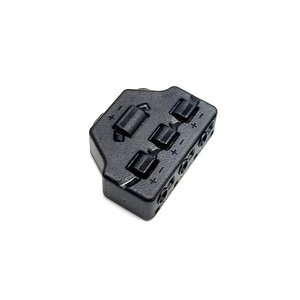 1 entrada 3 salidas LED Unidad especial Trasera DC Power Conector de cable divisor paralelo 1 Entrada 6 Salida Conector divisor enchufable - Product Image 1