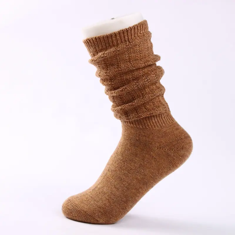 Chaussettes chaudes et épaisses en laine tricotée à la main pour femmes, vente en gros