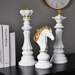 Queen King Horse Head เสาหินโรมัน,ประติมากรรมขนาดใหญ่รูปปั้นหมากรุกของตกแต่งบ้านงานฝีมือเรซิ่นของขวัญของเล่น - Product Image 1