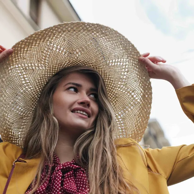 2020 venta al por mayor nuevo diseño hueco sombreros de paja Natural suave verano sombreros de paja playa sombreros de paja de las mujeres
