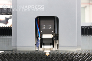 快速交货jwk 1530 <span class=keywords><strong>ss</strong></span> cs黄铜铝金属板激光切割机光纤激光器1kw 1.5kw 2kw 3kw 4kw