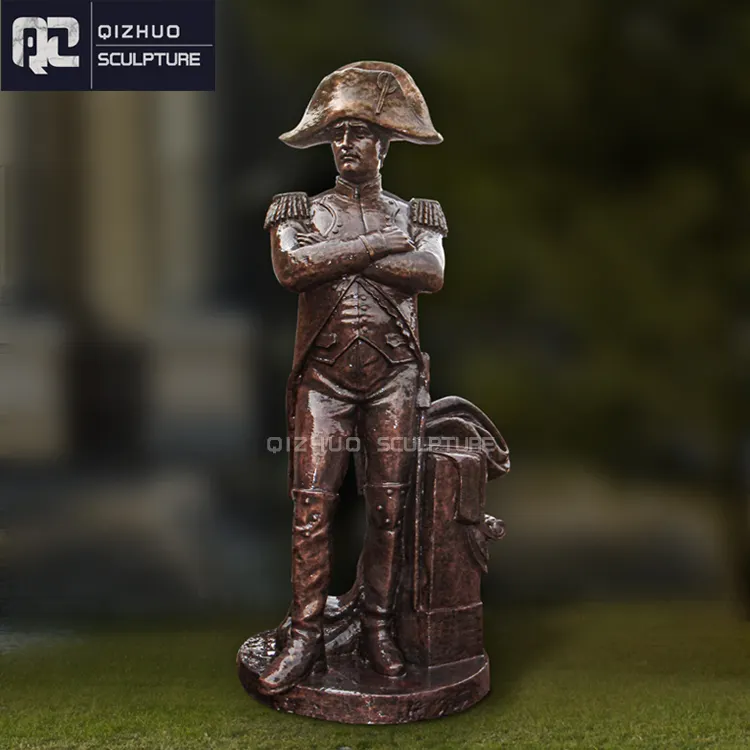 Sculpture en métal en laiton moulé grandeur nature célèbre personnalisée Statue en bronze de Napoléon