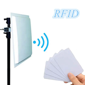 Lector de tarjetas Rfid de largo alcance UHF 902-928MHz Antena circular interna de 12dBi para lector de sistema de transporte inteligente