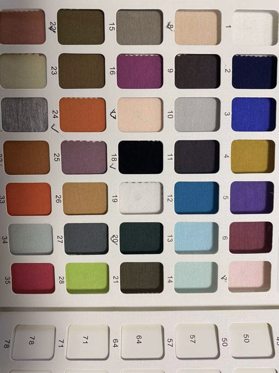 Color y estampado personalizados