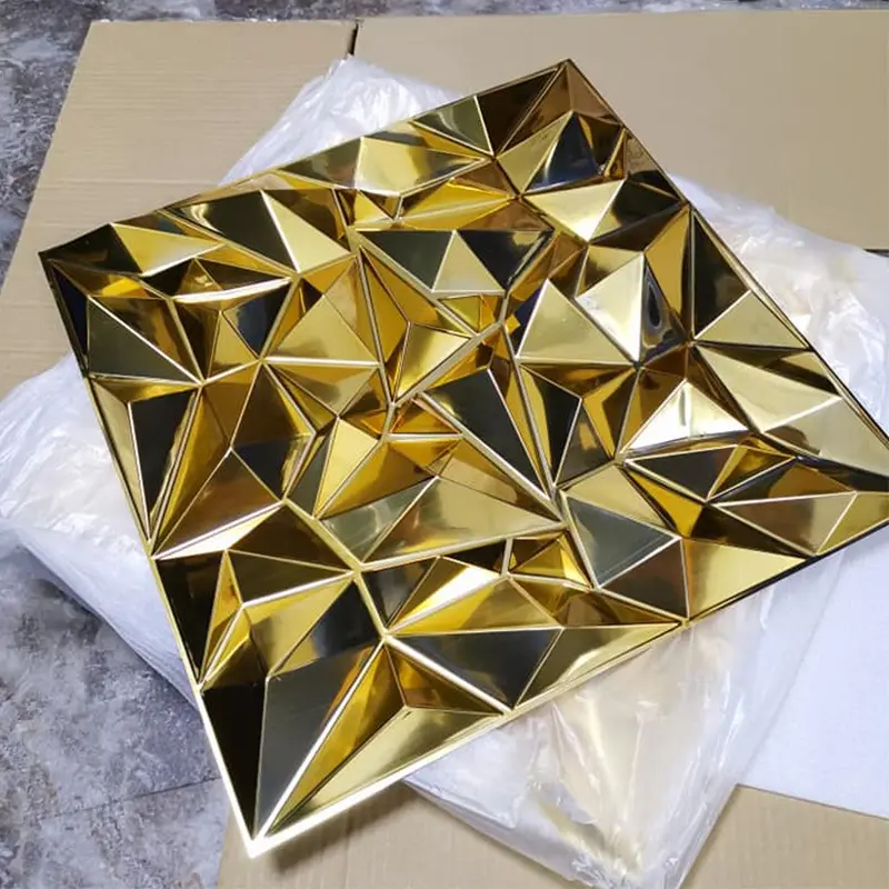 China Großhandel Umwelt freundliche PVC-Tapete Einfach zu installierende Gold Diamond Design PVC Innenwand platte 3D-Platte