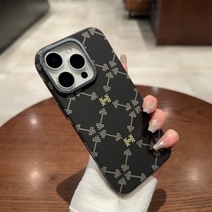เคสโทรศัพท์ลายคาร์บอนไฟเบอร์ย้อนยุคสุดหรูมีปลอกหุ้มป้องกันสำหรับ iPhone 16 PRO MAX พร้อมด้วยกรอบกล่องดีไซน์คลาสสิกทำจากโลหะ - Product Image 3