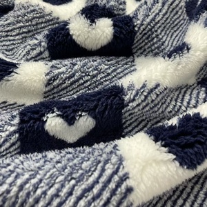 Hai mặt 310gsm 100% polyester tình yêu kẻ sọc kiểm tra mô hình dệt kim in Sherpa lông cừu vải Shu nhung cho quần áo - Product Image 6