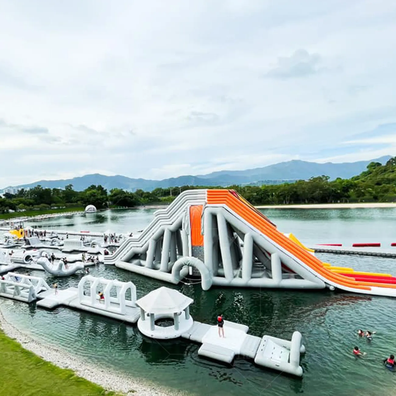 Aufblasbarer Aquapark kommerzieller aufblasbarer Wasserpark mit Wasser rutsche aufblasbarer schwimmender Wasserpark