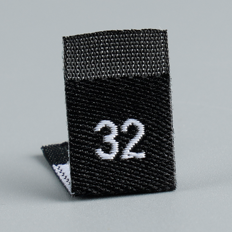 Black 32