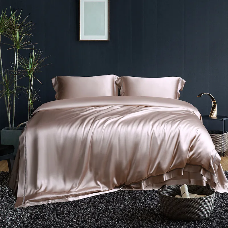 Set di biancheria da letto in seta con Kit di quattro pezzi antirughe dal Design moderno estremamente liscio