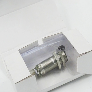 Marca nueva llegada IFM LED PNP UGT503 Sensor ultrasónico para detectar objetos - Product Image 3
