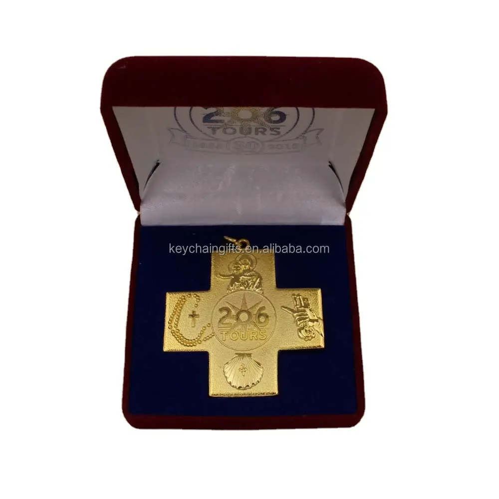 Medallas en forma de cruz de hierro dorado y plateado 3D, venta al por mayor, medallas religiosos con caja de regalo