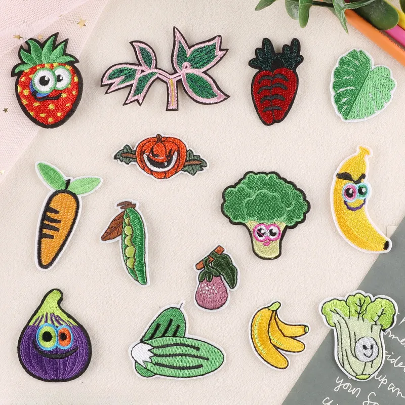 Parches bordados para planchar bonitos de la serie de verduras y frutas al por mayor para decoración de ropa, zapatos, sombreros y bolsos