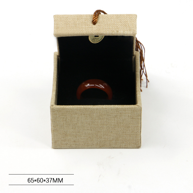 ring box 6.5*6*3.7cm