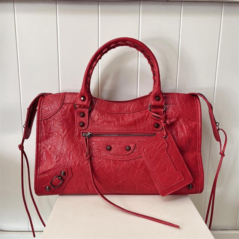 grande taille rouge fraise