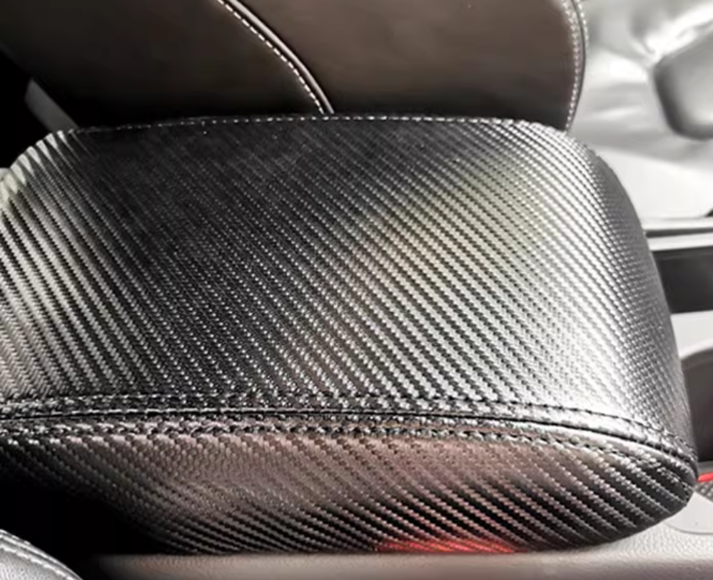 Cuir texturé fibre de carbone noir + Fil noir