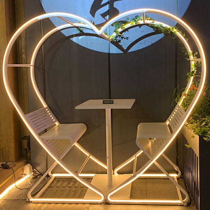 Table et chaise de bar Love