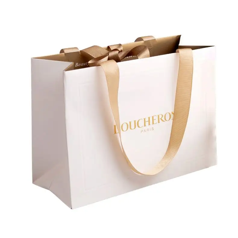 Beyaz kağıt çanta doğum günü partisi kolu ile siyah halat özel Logo baskılı yüksek kaliteli hediye beyaz kağıt çanta ile altın halat