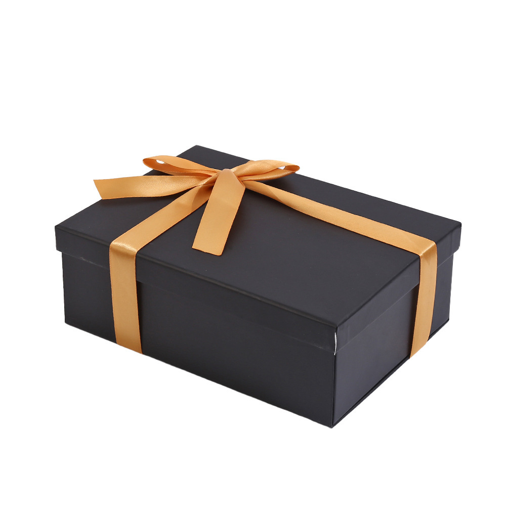 20 Blcak Foldable Box With Golden Ribbon