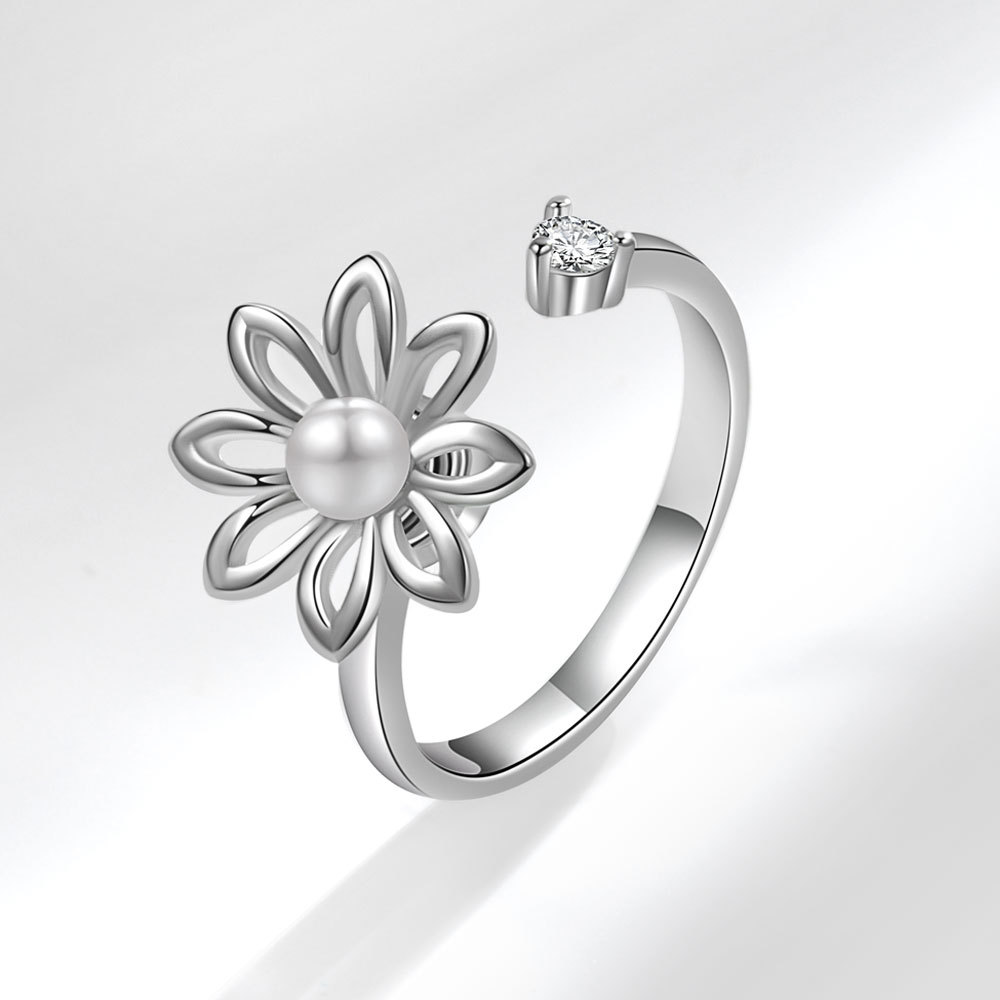 White gold color