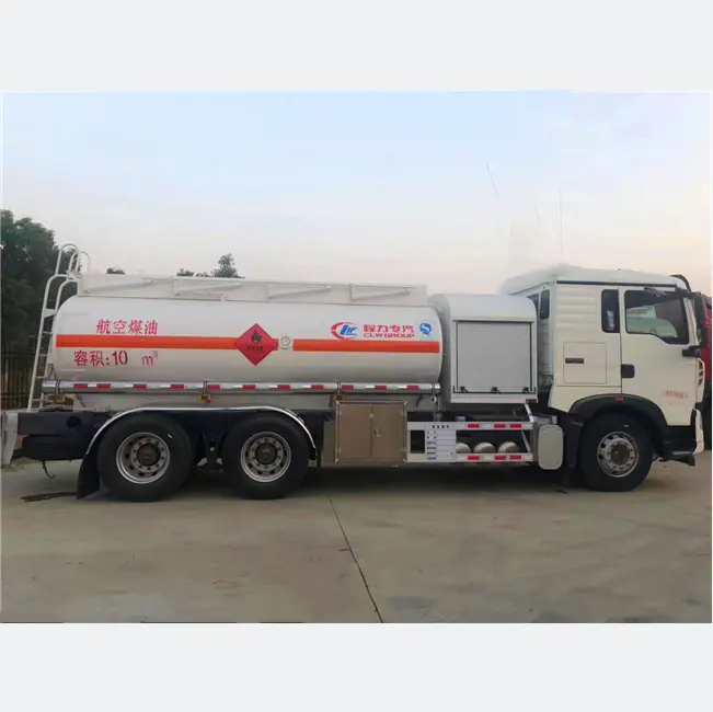 Chất lượng cao 15000l HOWO 6*4 hàng không tiếp nhiên liệu xe tải tàu chở dầu để bán cho Philippines