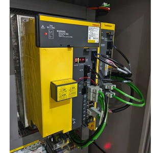 良好刚性XH7132台式数控铣床3轴微型金属加工数控铣床待售 - Product Image 6