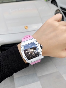 44MM Customised Carbon Fiber Mechanical Watch For Men -with Tonneau Case Sapphire Crystal Glass(Original Quality) - Product Image 2