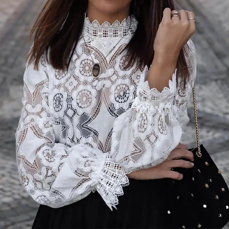 Blusa transparente de encaje blanco de ganchillo para verano, camisa con cuello alto calado para mujer, 2020